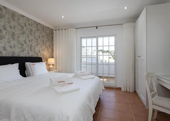 Prázdninový dům New Listing - Eden